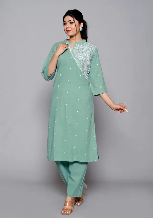 Green Cotton Blend Kurta For Women